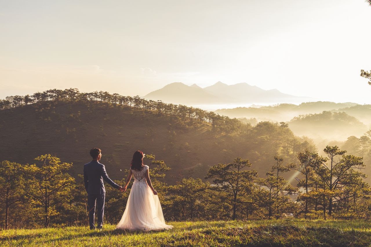 How Early Should You Buy a Wedding Band’:  The Sooner, the Better