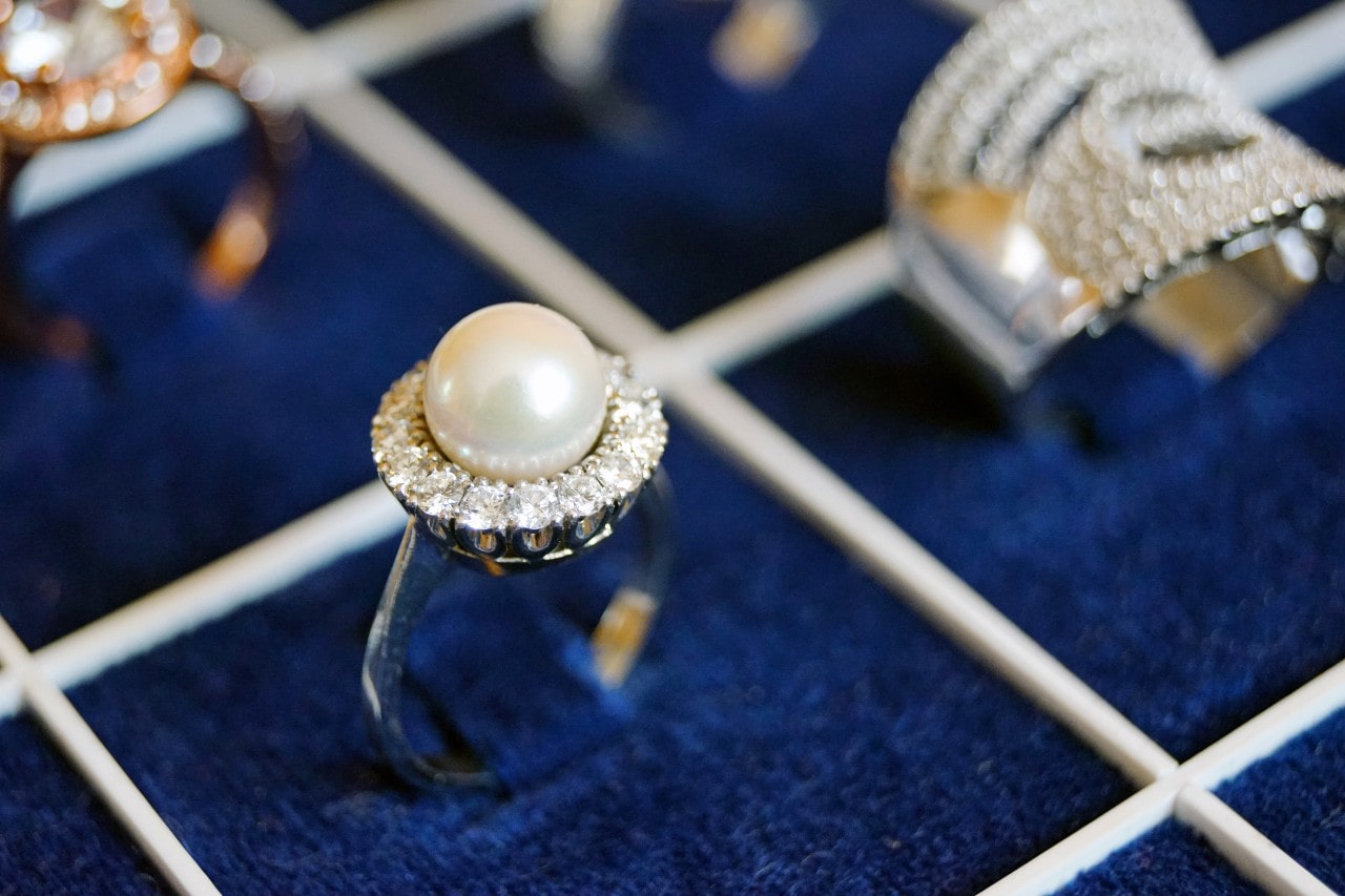 POPULAR FASHION JEWELRY COLLECTIONS POPULAR FASHION JEWELRY COLLECTIONS