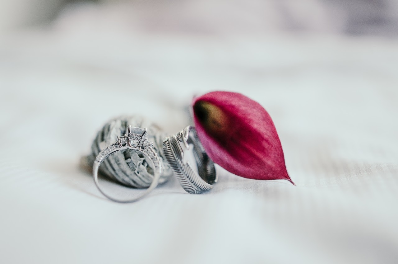 WHY SHOP THREE STONE RINGS AT FRANK ADAMS JEWELERS? WHY SHOP THREE STONE RINGS AT FRANK ADAMS JEWELERS?